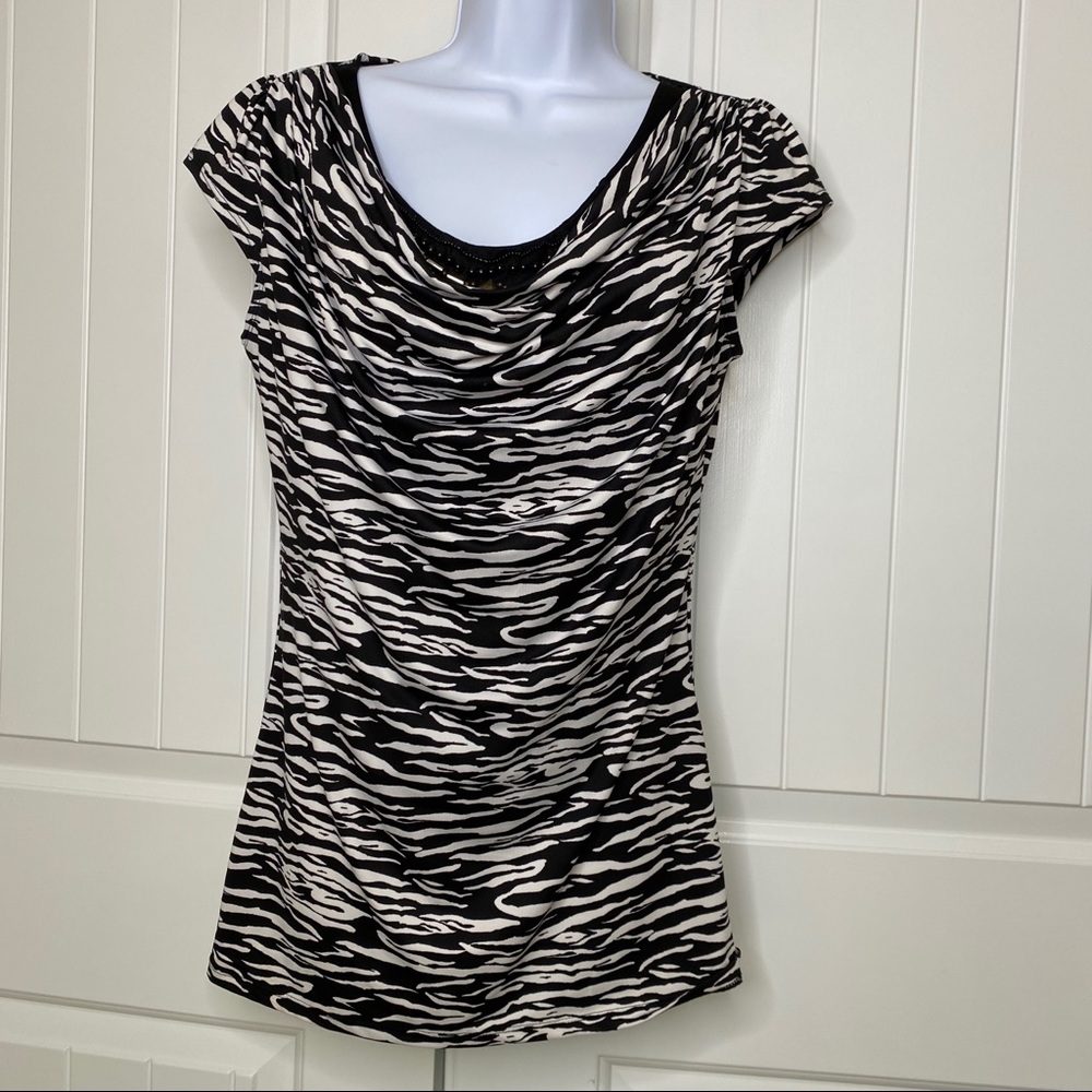5/$25! Apostrophe zebra print top size small